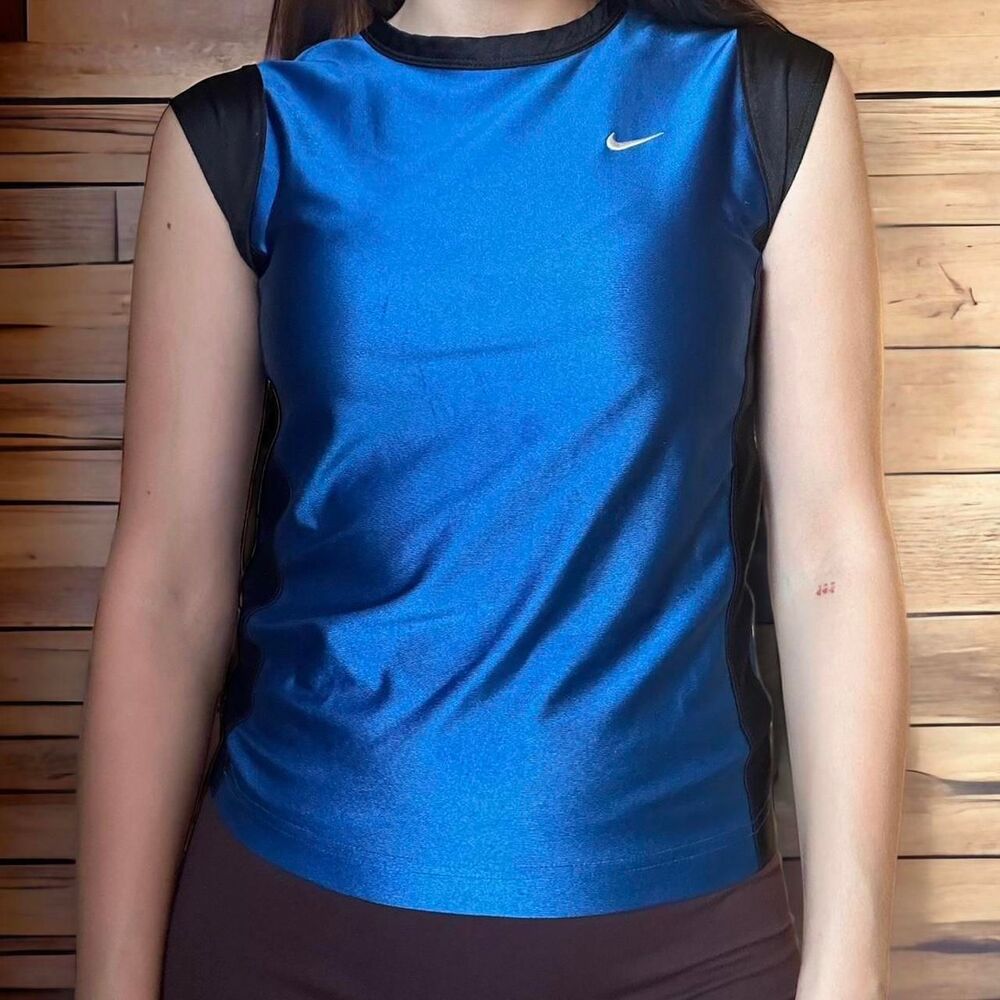 Nike Vintage CrewNeck Tee